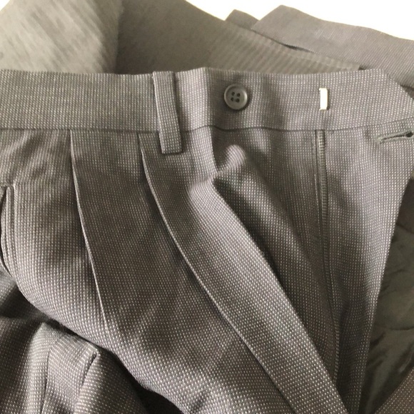 GIORGIO ARMANI 100% wool lightweight men’s suit